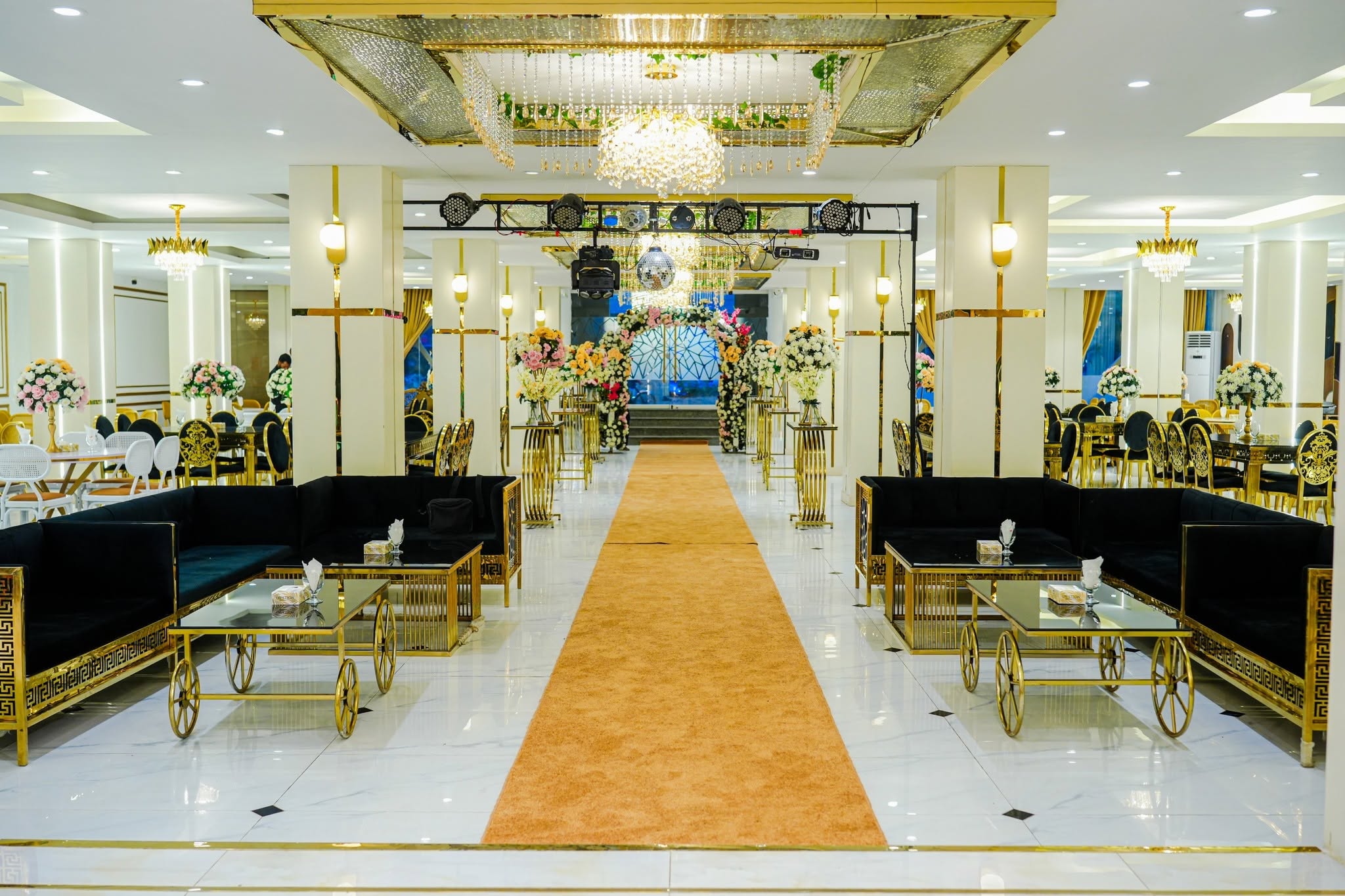 Ovation Banquet wedding venue in Karachi — photo 1