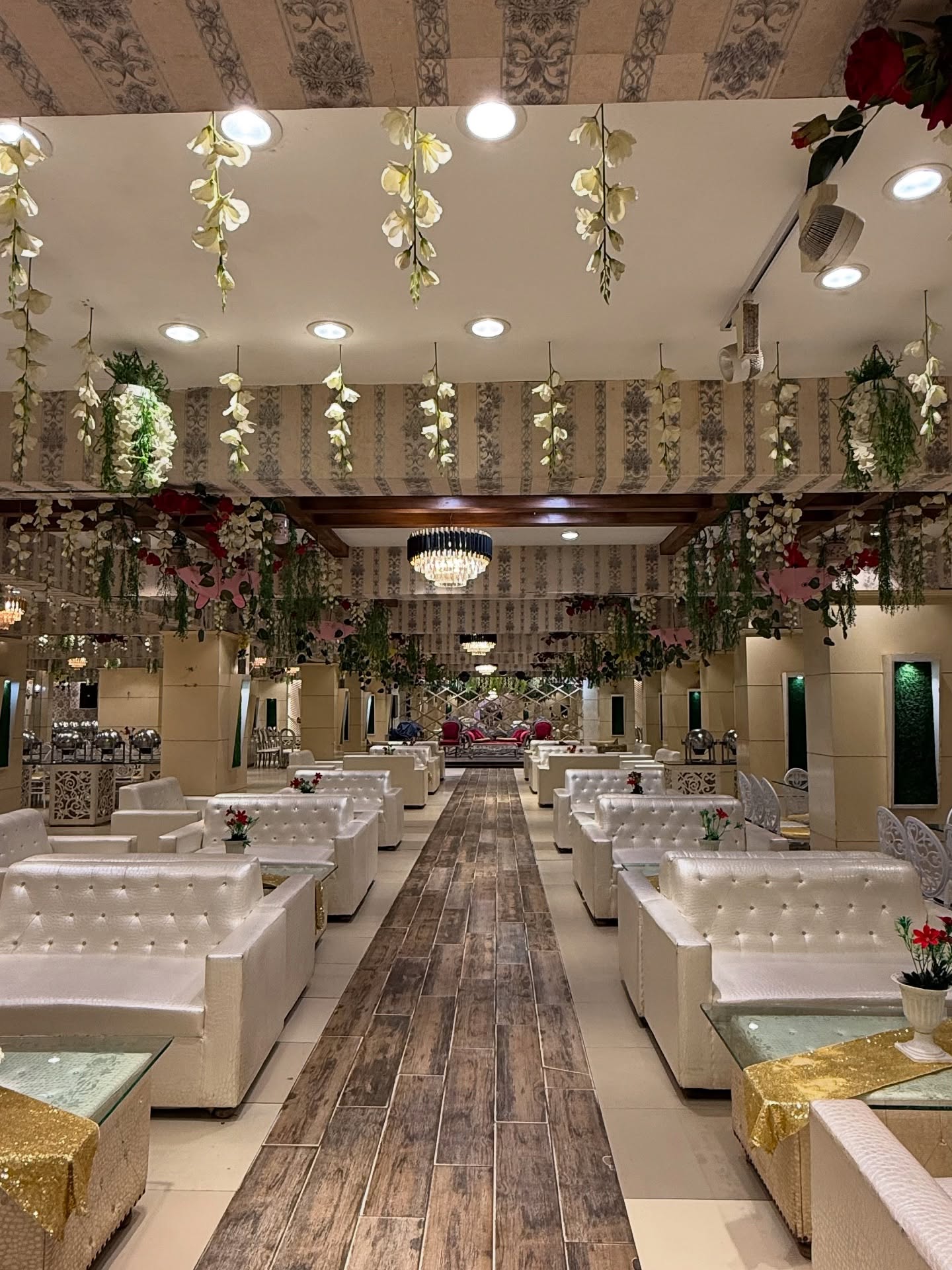 Glory Events Platinum & Gold Banquet wedding venue in Karachi — photo 2