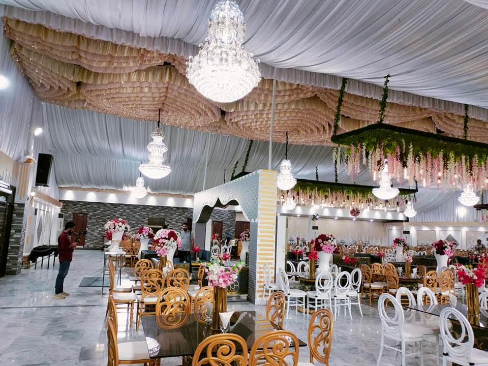 Paradise Banquet